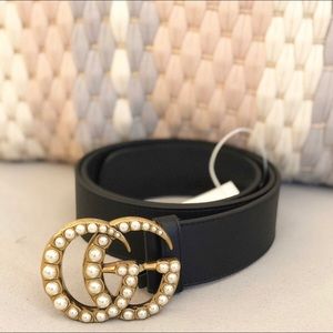 Pearly Gucci belt size 80 women’s. Width: 1.5”